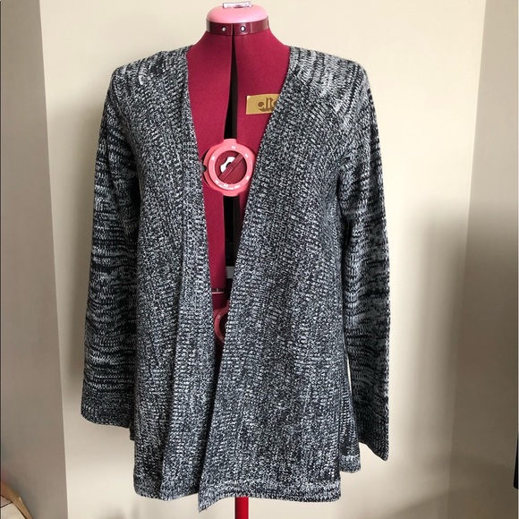 Jack Cardigan, Size Medium - Picture 1 of 6